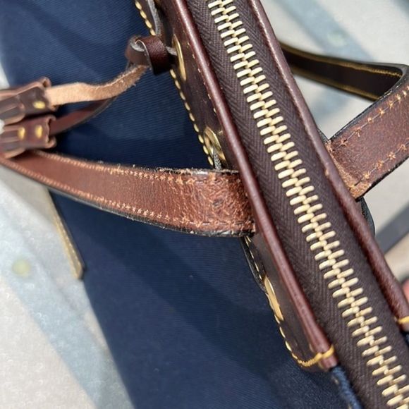 Dooney & Bourke hand bag, beautiful condition, see pictures - Picture 8 of 13